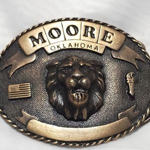 VTG Rare Moore High Oklahoma Lions Mascot Brass Magicast Belt Buckle Company